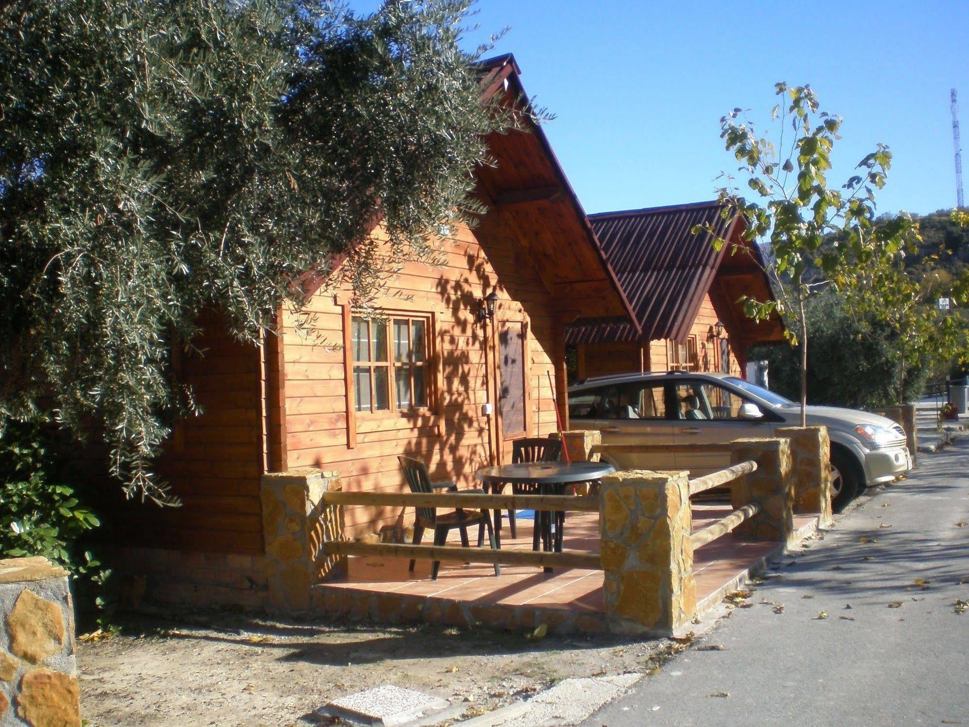 Fuente Del Lobo Glamping & Bungalows - Adults Only Pinos Genil Extérieur photo