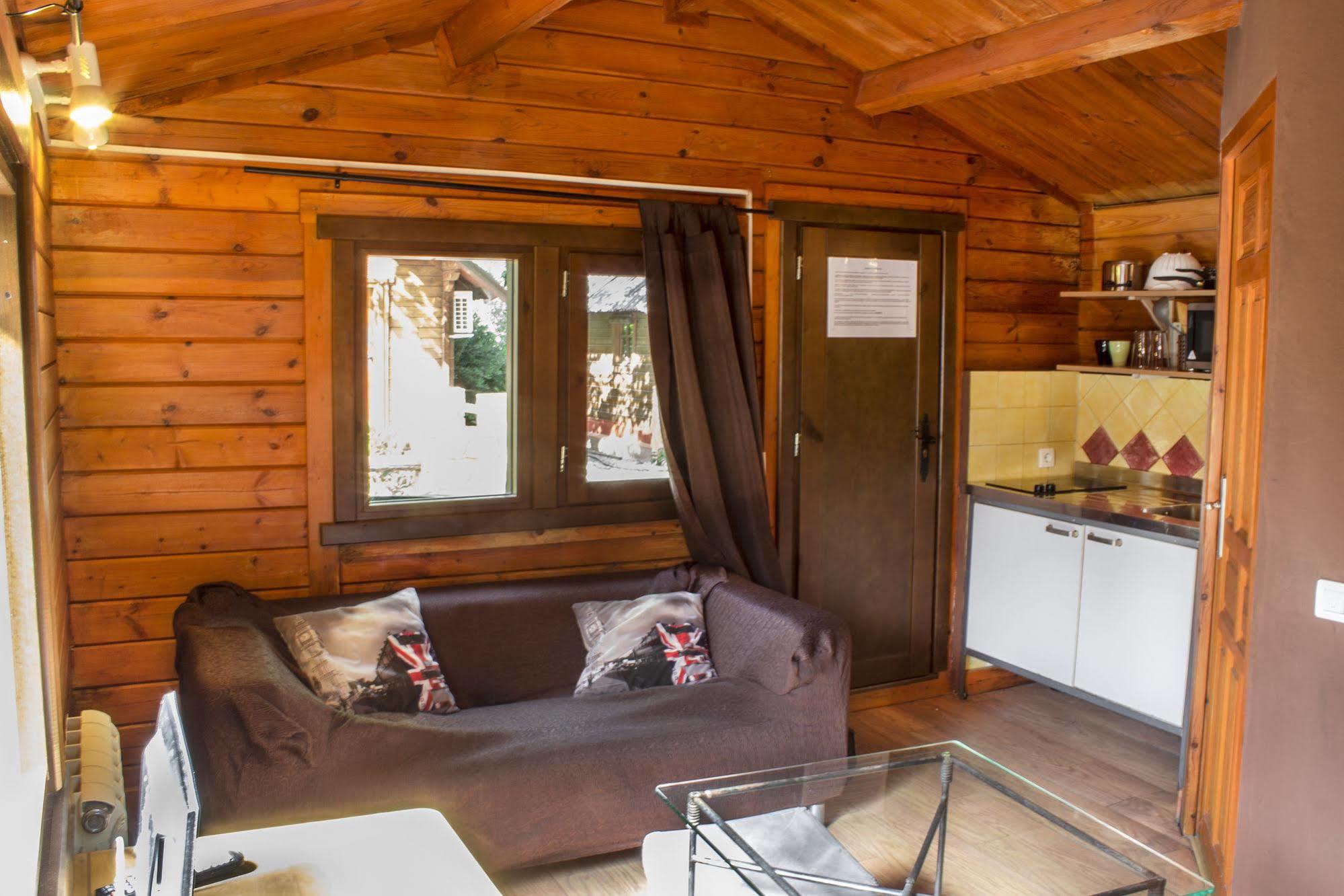 Fuente Del Lobo Glamping & Bungalows - Adults Only Pinos Genil Extérieur photo