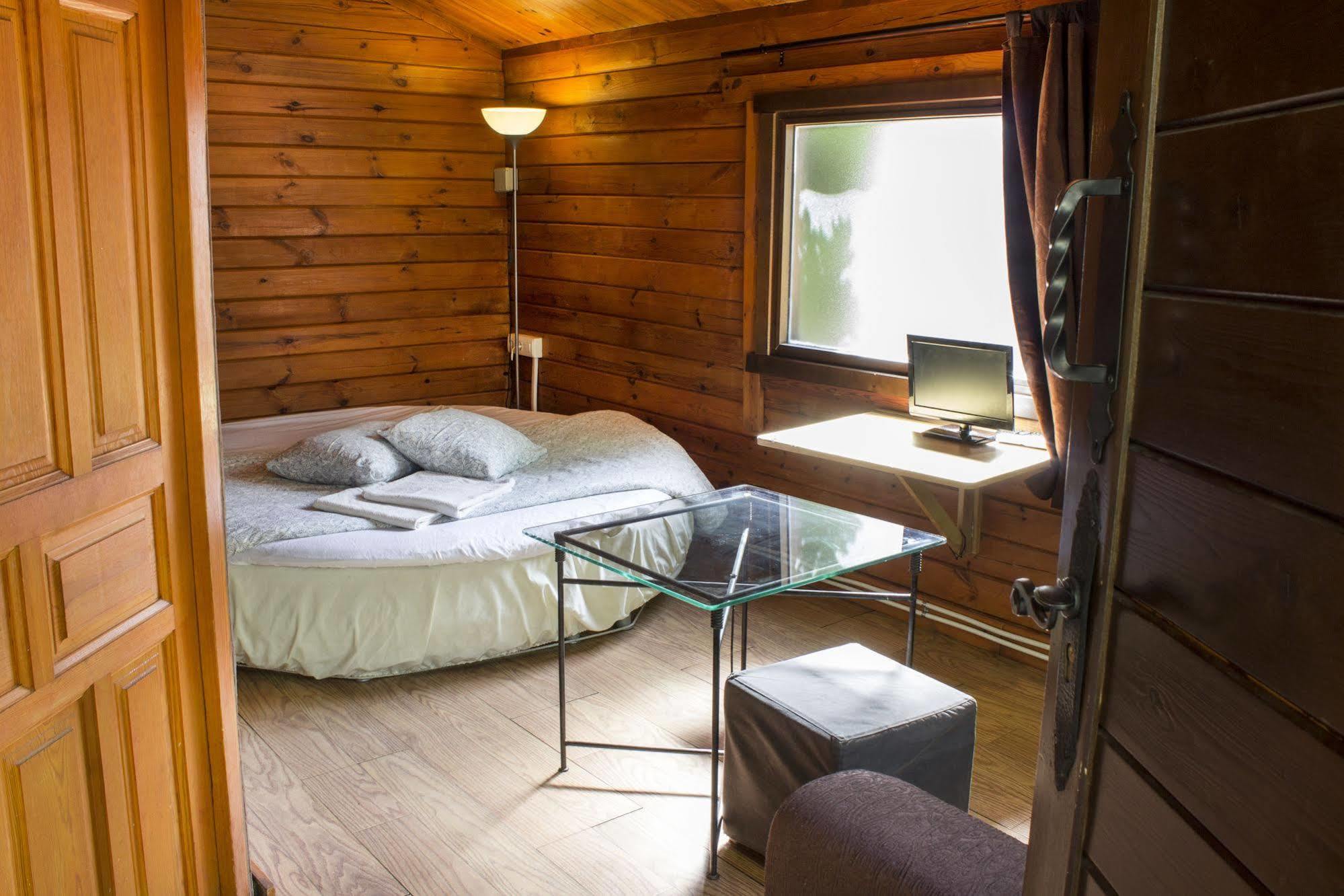 Fuente Del Lobo Glamping & Bungalows - Adults Only Pinos Genil Extérieur photo